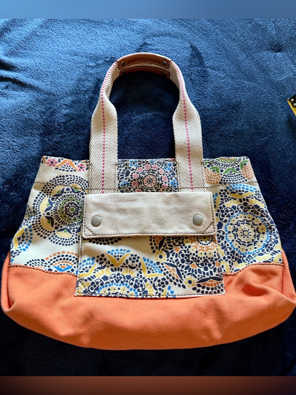 Fossil Lena Shopping Tote with Orange Base